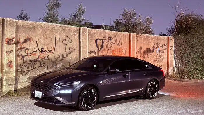 كيا كي 8 9