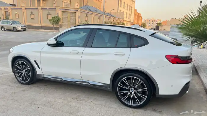 BMW X4  2019 xDrive30i M kit 2