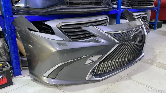 صدام لكزس ES 2020 اصلي وكالة مستخدم 0