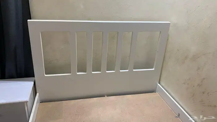 سرير و كومدينه 4