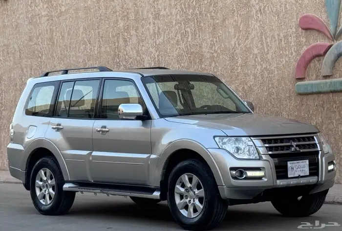 مستبيشي باجيرو GLS 2022 6