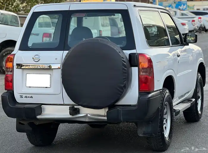 نيسان باترول ربع مخزن 2006 8