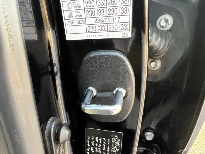 ((تم البيع)) لاندكروزر2011ستيني مخزن 48