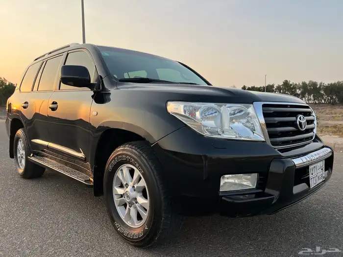 ((تم البيع)) لاندكروزر2011ستيني مخزن 10