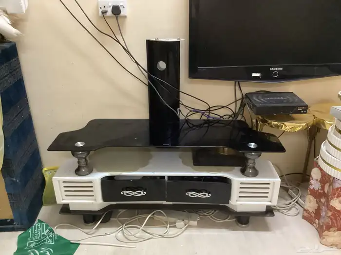 طاولة تلفزيون 1