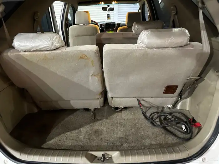 فورتشنر ابيض 2011 ستة سلندر 10