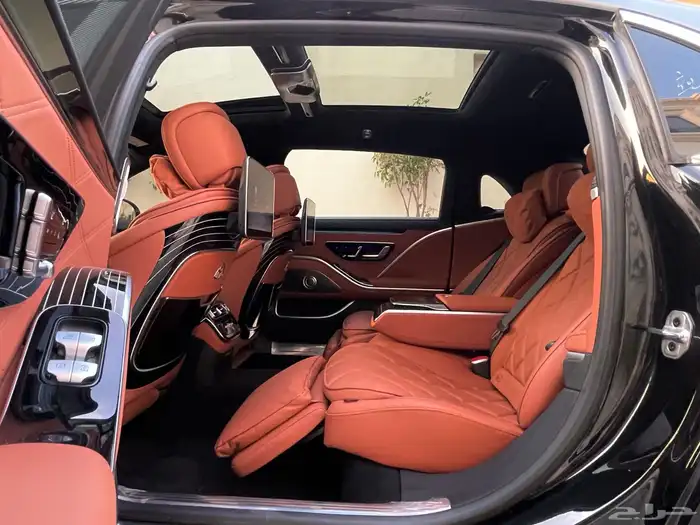 مرسيدس مايباخ S580 34