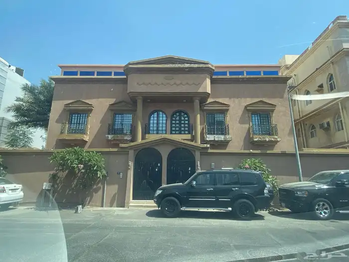 فيلا للبيع مساحة 575 0