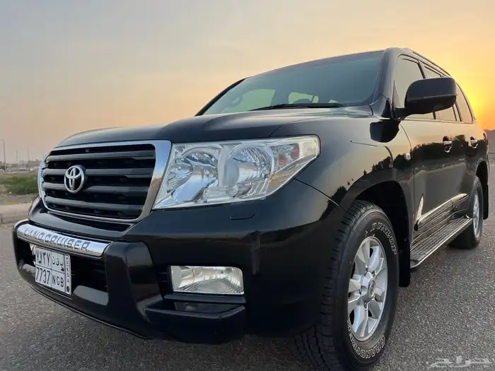 ((تم البيع)) لاندكروزر2011ستيني مخزن 0