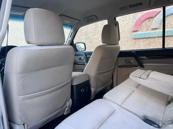 مستبيشي باجيرو GLS 2022 20