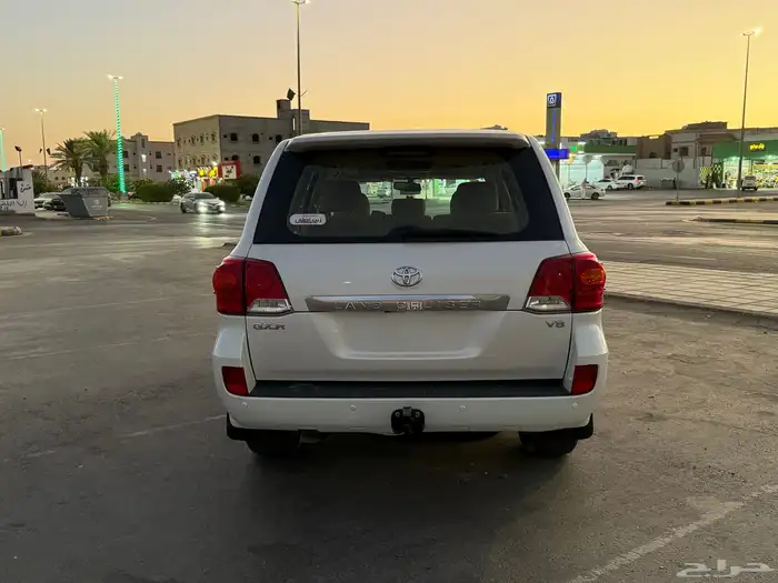 لاندكروزر 2014 v8 GXR3 39