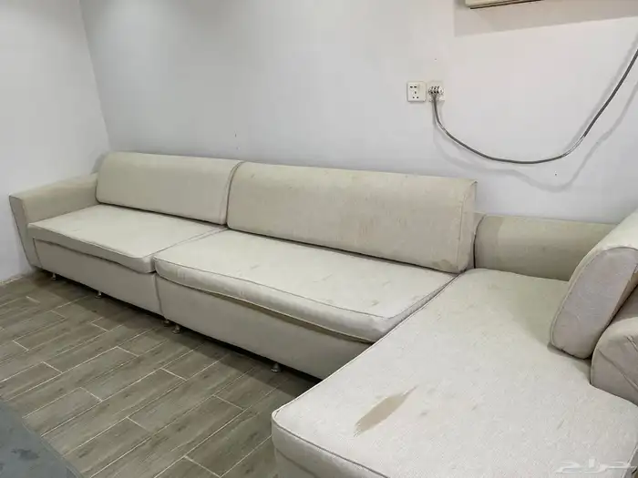 كنب صاله مكون من اربع قطع لون بيج 0