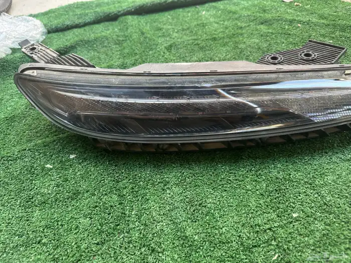 لد كونا 2021-2023 اصلي يمين 2