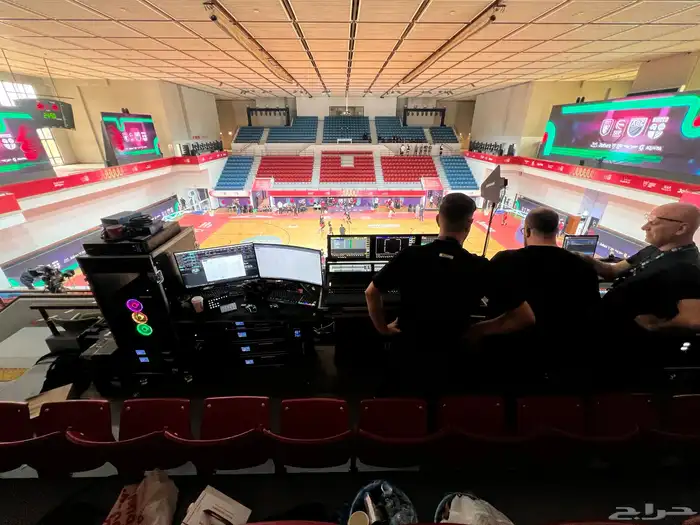 تدريب على resolume واخراج المحتوى المرئي المباشر 0