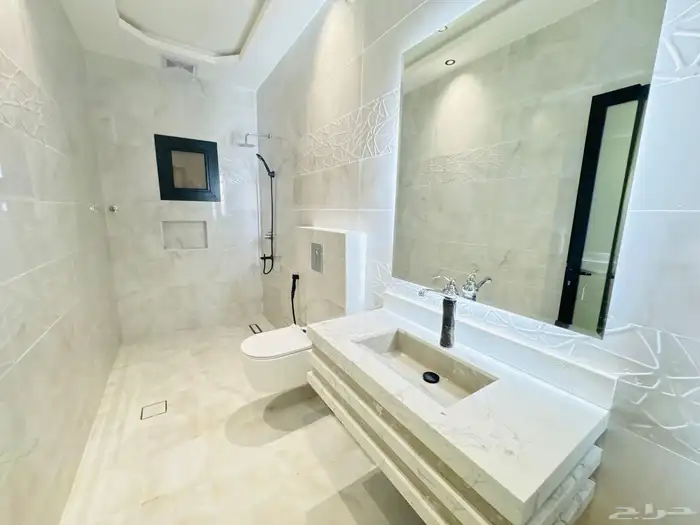 شقق للبيع تشطيب ممتاز بسعر خيالي 12