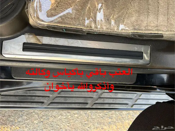 ((تم البيع)) لاندكروزر2011ستيني مخزن 77