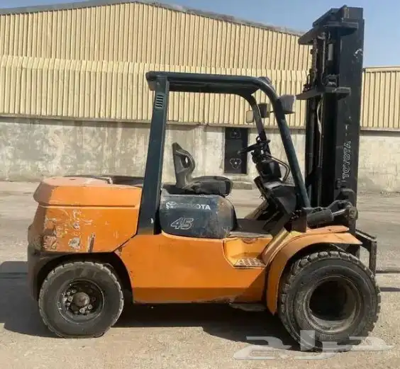 رافعة شوكية للايجار 0