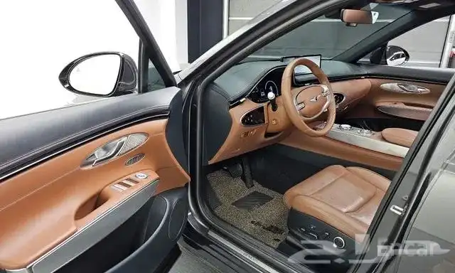 جنسس GV70 2021 اعلى المواصفات رويال 8