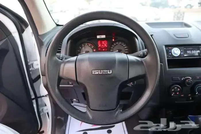 ايسوزو ديماكس جوانب 2025محرك 1900 CC 150حصان 7