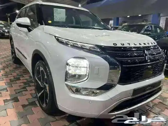 ميتسوبيشي اوتلاندر 2025 بريميوم كاش و اقساط 0
