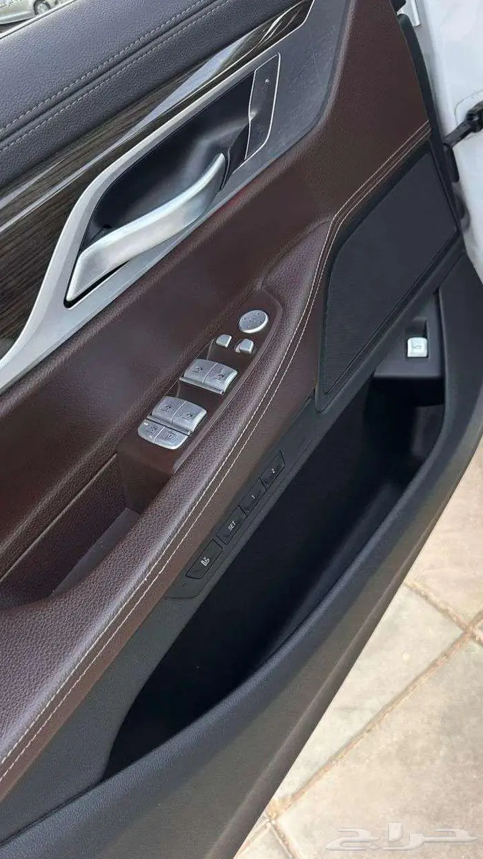 بي ام دبليو 2019 LI730 12