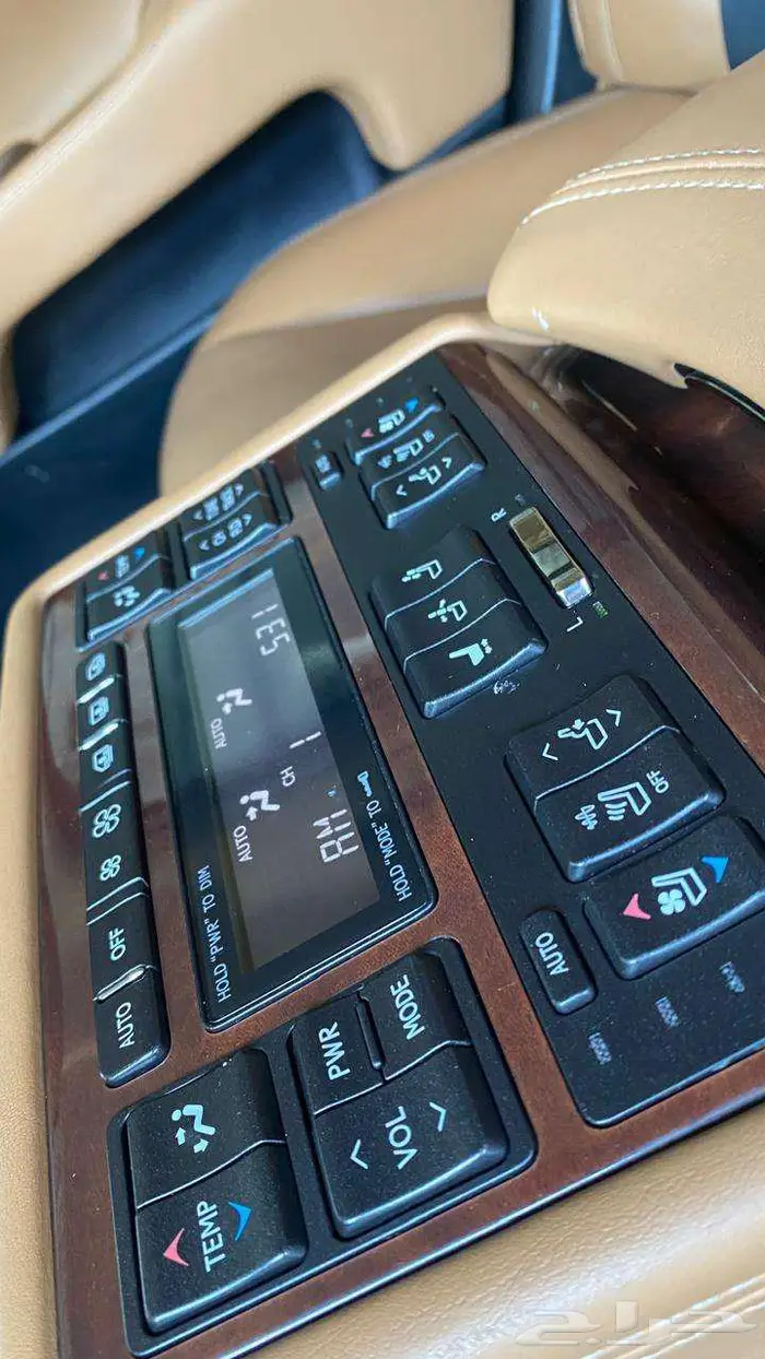 لكزس LS 460 2015 سعودي 14