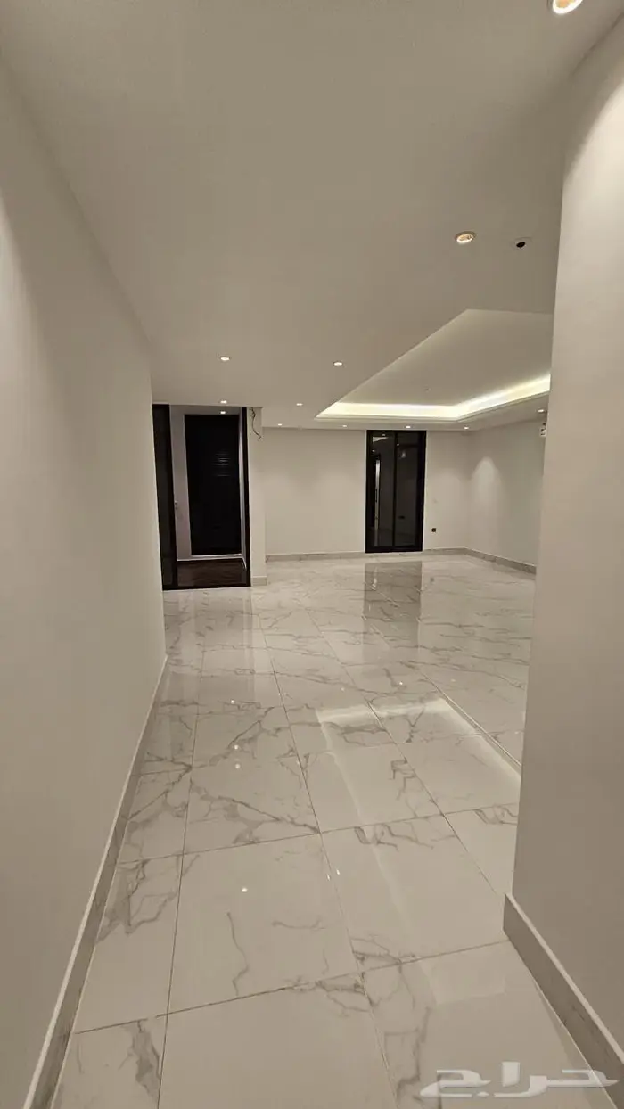 فرصة سكنية او استثمارية شقة مودرن للبيع في الرياض حي الريان 5