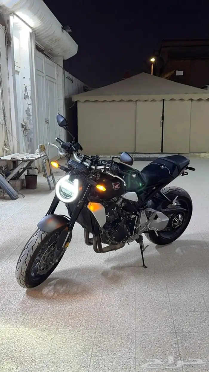 دباب هوندا cb1000r الوحش 2023 بحال الوكالة 3