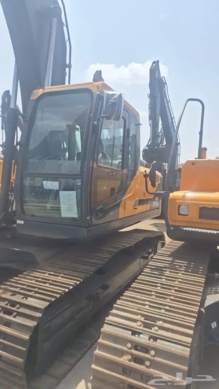 للإيجار بوكلين هونداي كوري وارد باحسين أصفار مع سواق هندي 1