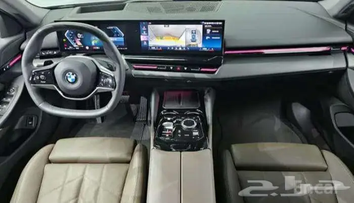 بي ام دبليو الفئة الخامسة BMW 5 Series 520i 2024 10