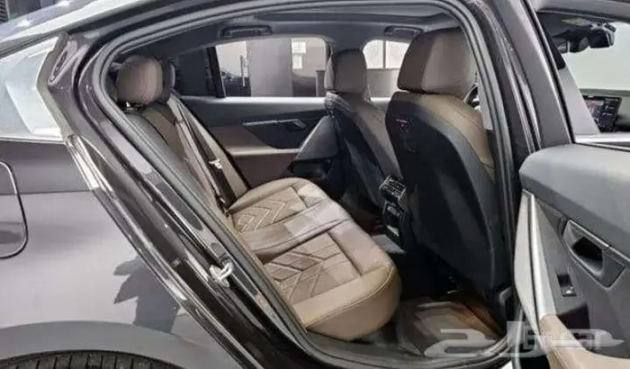 بي ام دبليو الفئة الخامسة BMW 5 Series 520i 2024 13