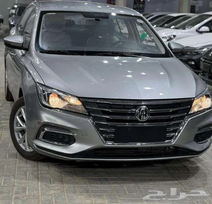 ام جي 5 ستندر2025 اقل قسط وبدون دفعه اولي 2