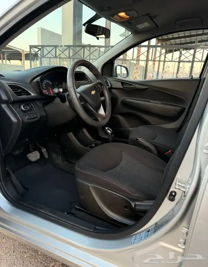 للبيع اسبارك فضي 2019 4