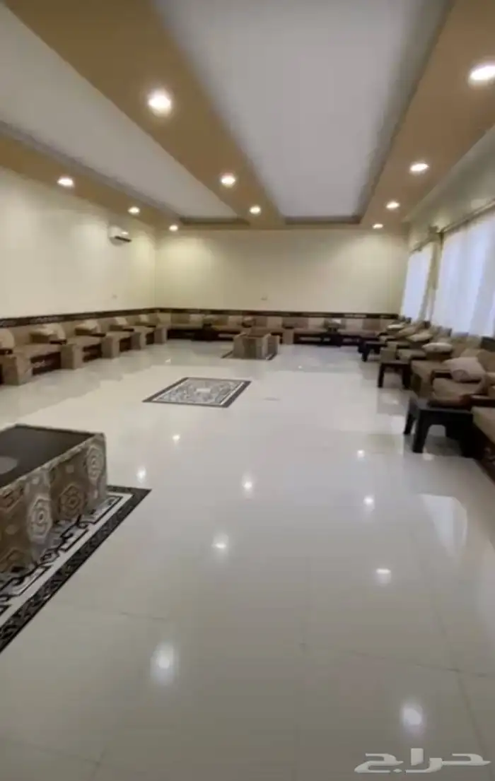 فلل للبيع مع مزرعة مساحة الأرض 5000 القصيم 2