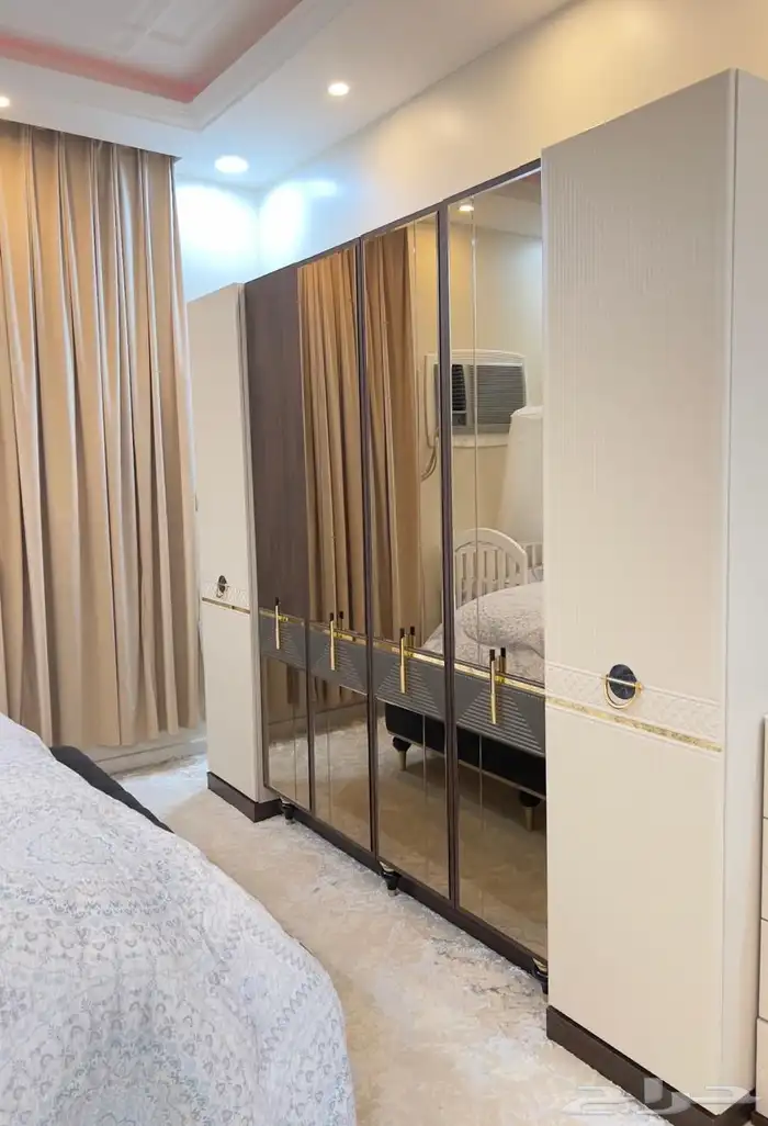 غرفة نوم شبه جديدة صناعه تركيه 0