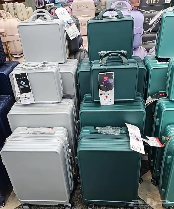 عرض لاطقم شنط السفر 6