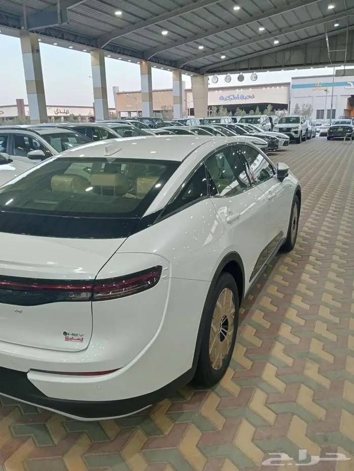 كراون بريميوم موديل 2025 اصفار سعودي كاش واقساط 3