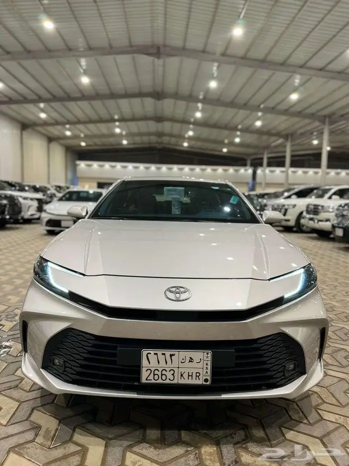 تويوتا كامرى سعودى موديل 2025 0