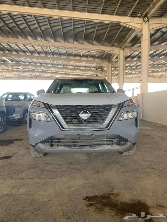 نيسان اكس تريل SV بلس 2025 كاش وتقسيط 0