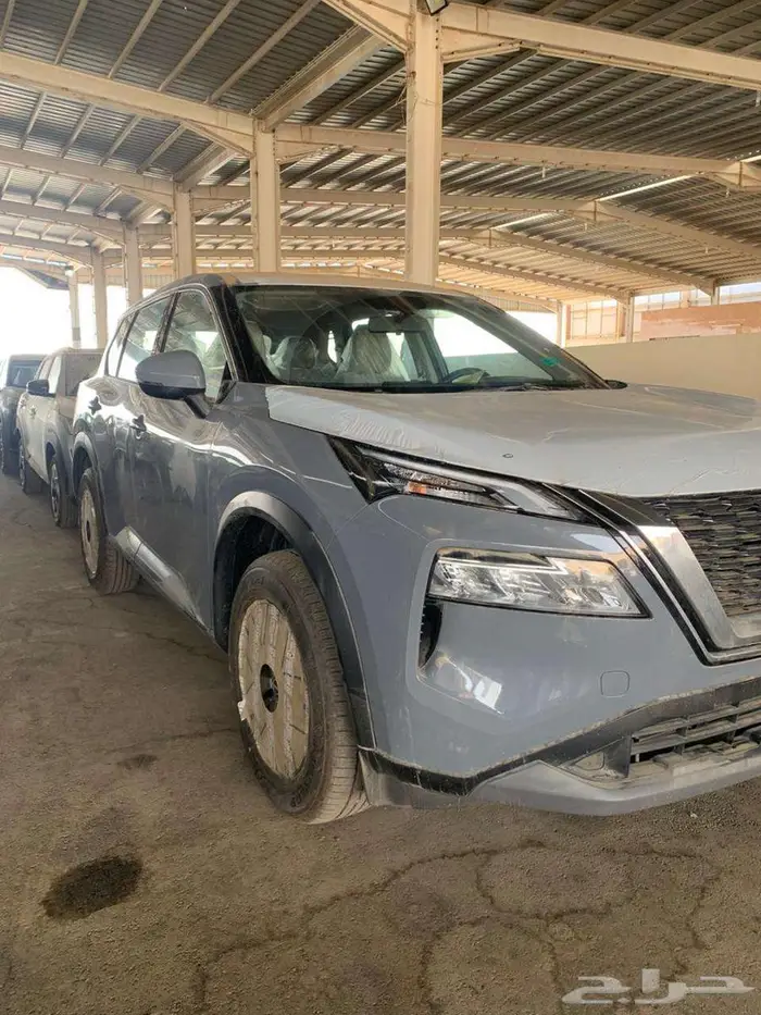 نيسان اكس تريل SV بلس 2025 كاش وتقسيط 1