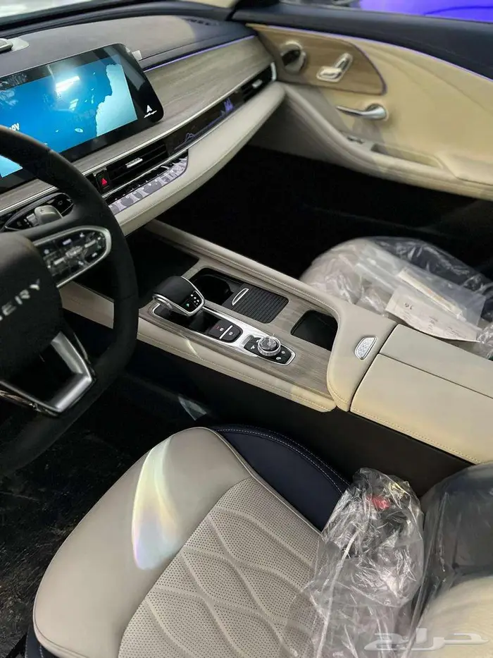 شيري اريزو 8 2025 لاكجري عروض شركة سفنز للسيارات 12