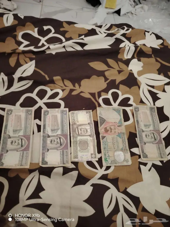 بيع فلوس من القديمه 0
