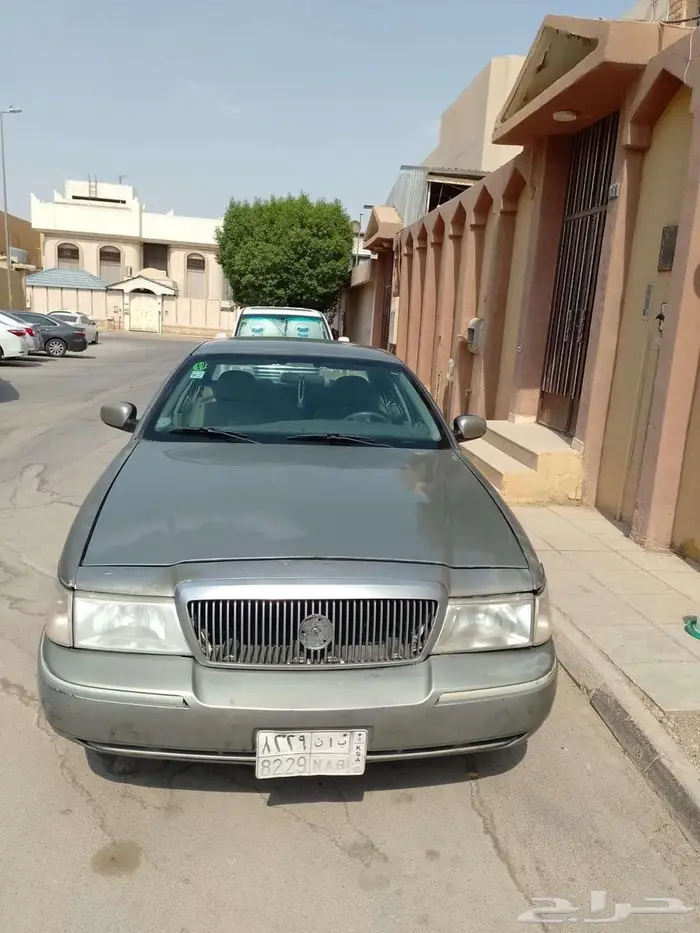 فورد جراند ماكيز 0