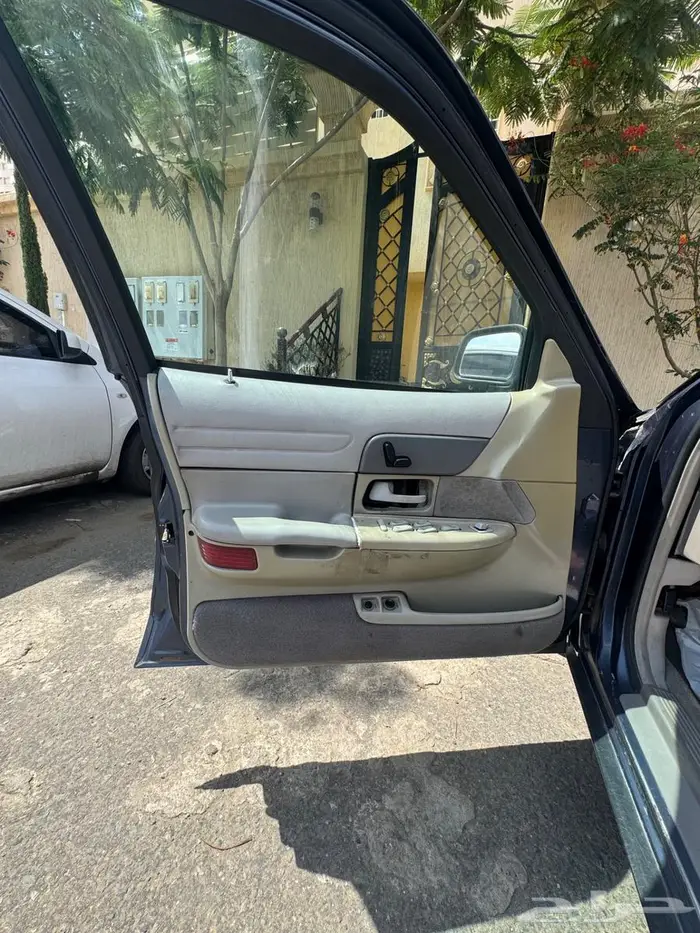فورد كراون فكتوريا 1997 للبيع 36