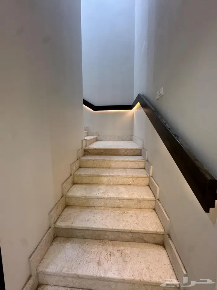 فلا للبيع ولي العهد 1 17