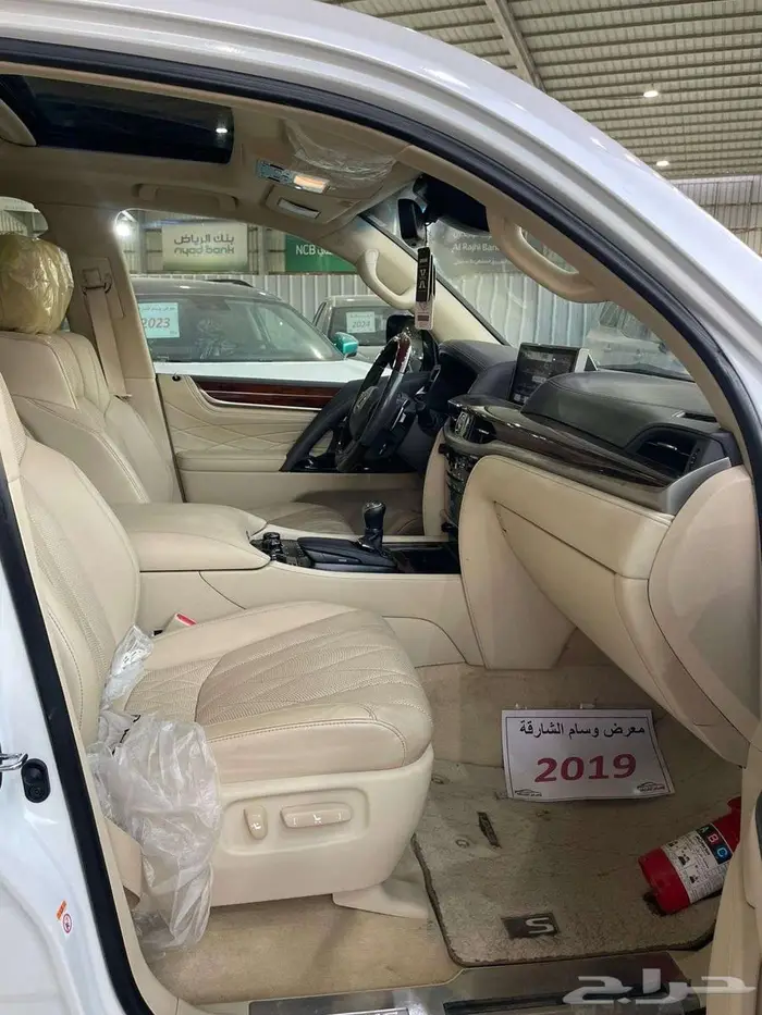 لكزس 2019 LX570 بلاك ايديشن 21