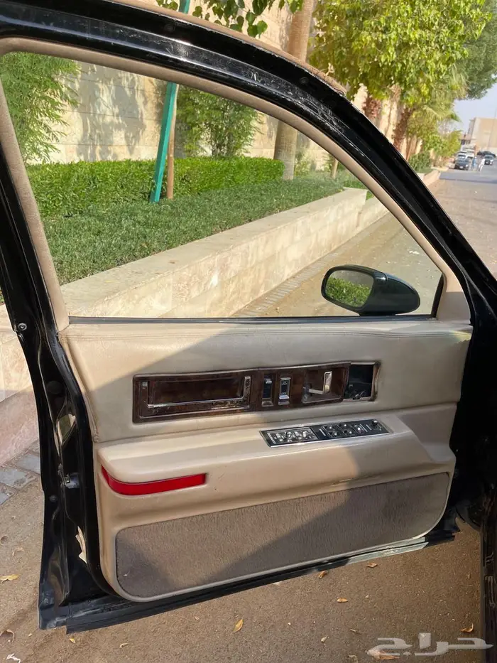 كاديلاك فليتوود 1993 12