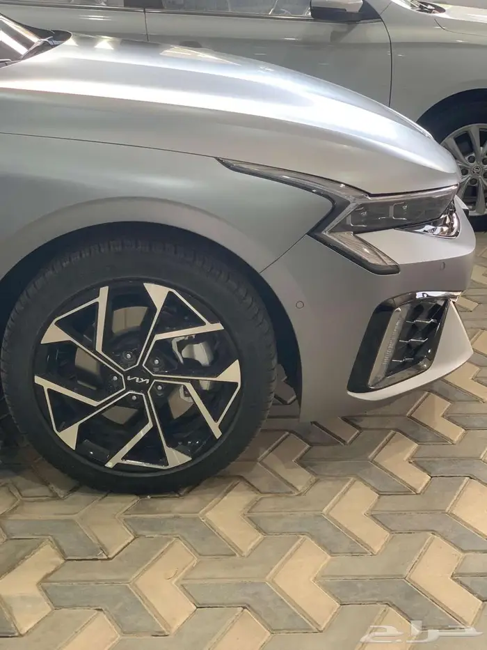 كيا k5 2025 فل كامل GT-LINE رصاصي تيتانيوم 3