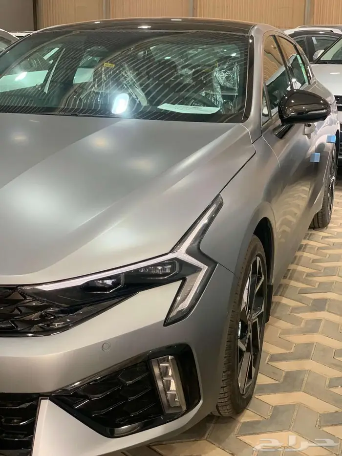 كيا k5 2025 فل كامل GT-LINE رصاصي تيتانيوم 4