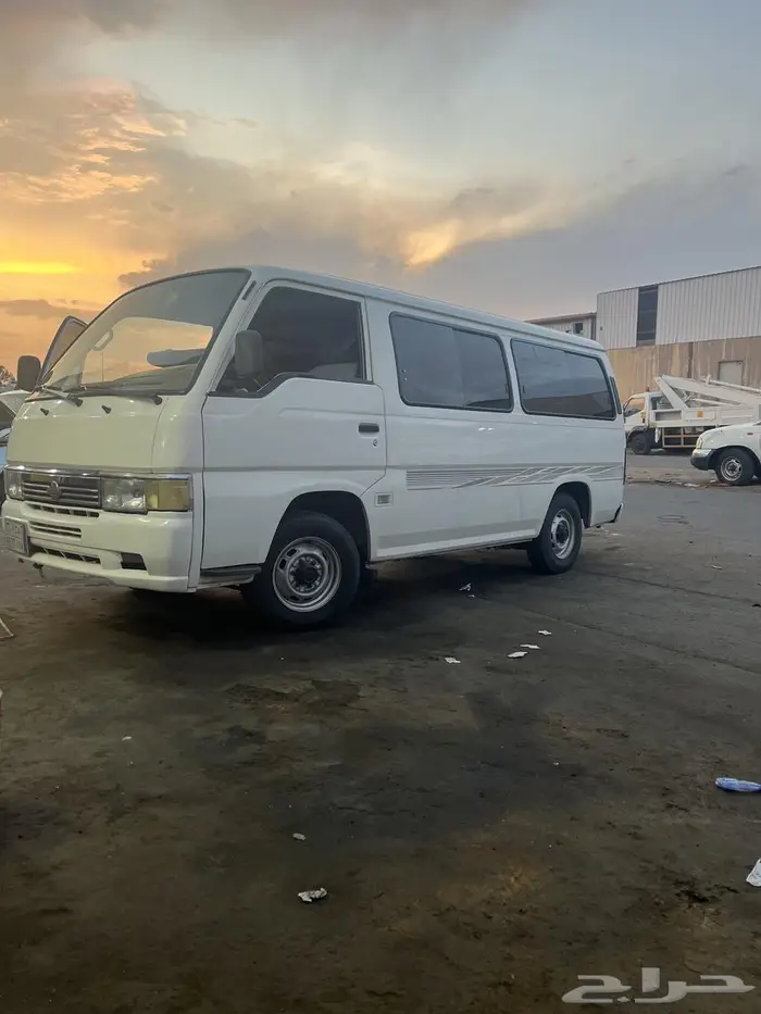 باص للبيع نيسان 99 1